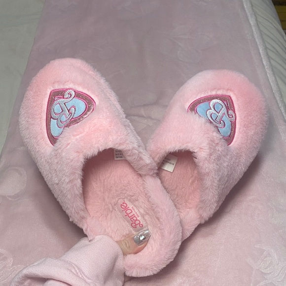 Barbie slippers - Picture 3 of 3